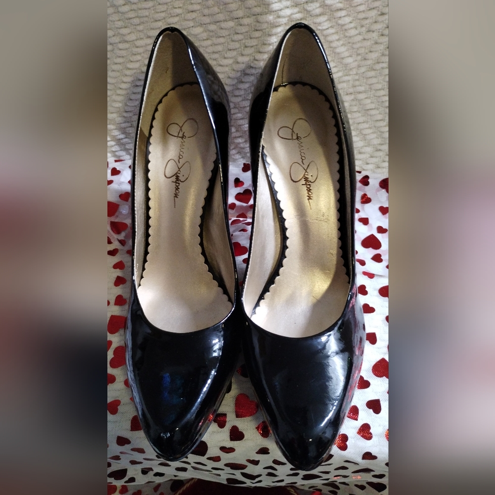 Shoes - Picture 2 of 10